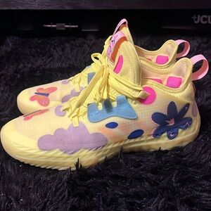 James Harden Volume 5 Solar Yellow Basketball Shoes